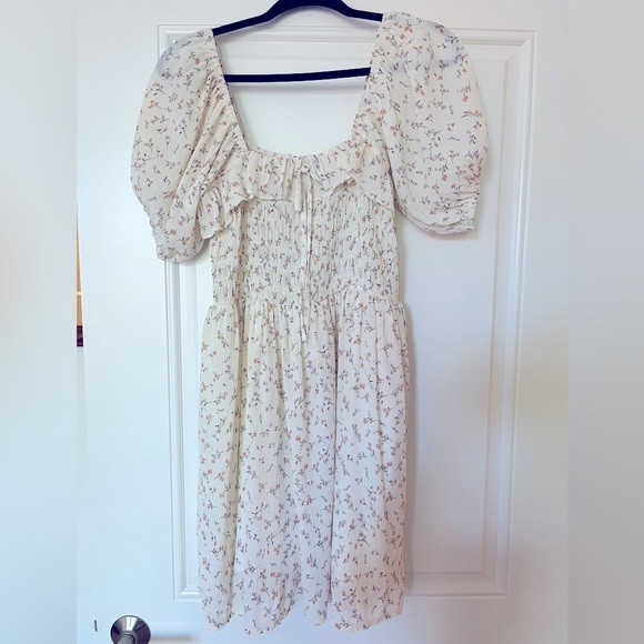 Carly Jean Los Angeles “Juliette” Mini Dress in Ivory - Picture 4 of 8